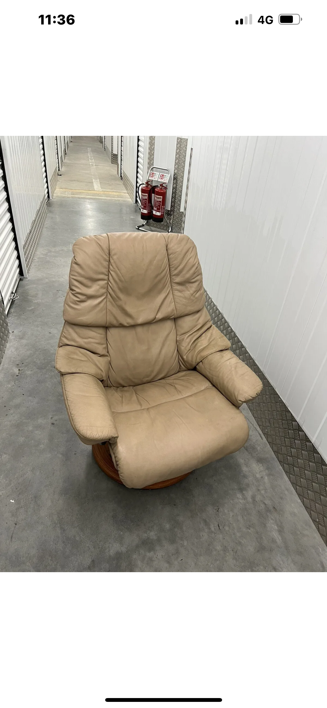 Ekornes Reno Stressless Recliner Chair (Beige) (Medium)