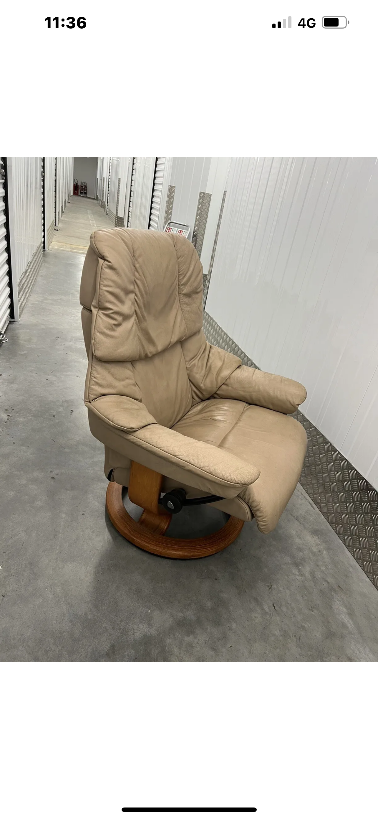 Ekornes Reno Stressless Recliner Chair (Beige) (Medium)