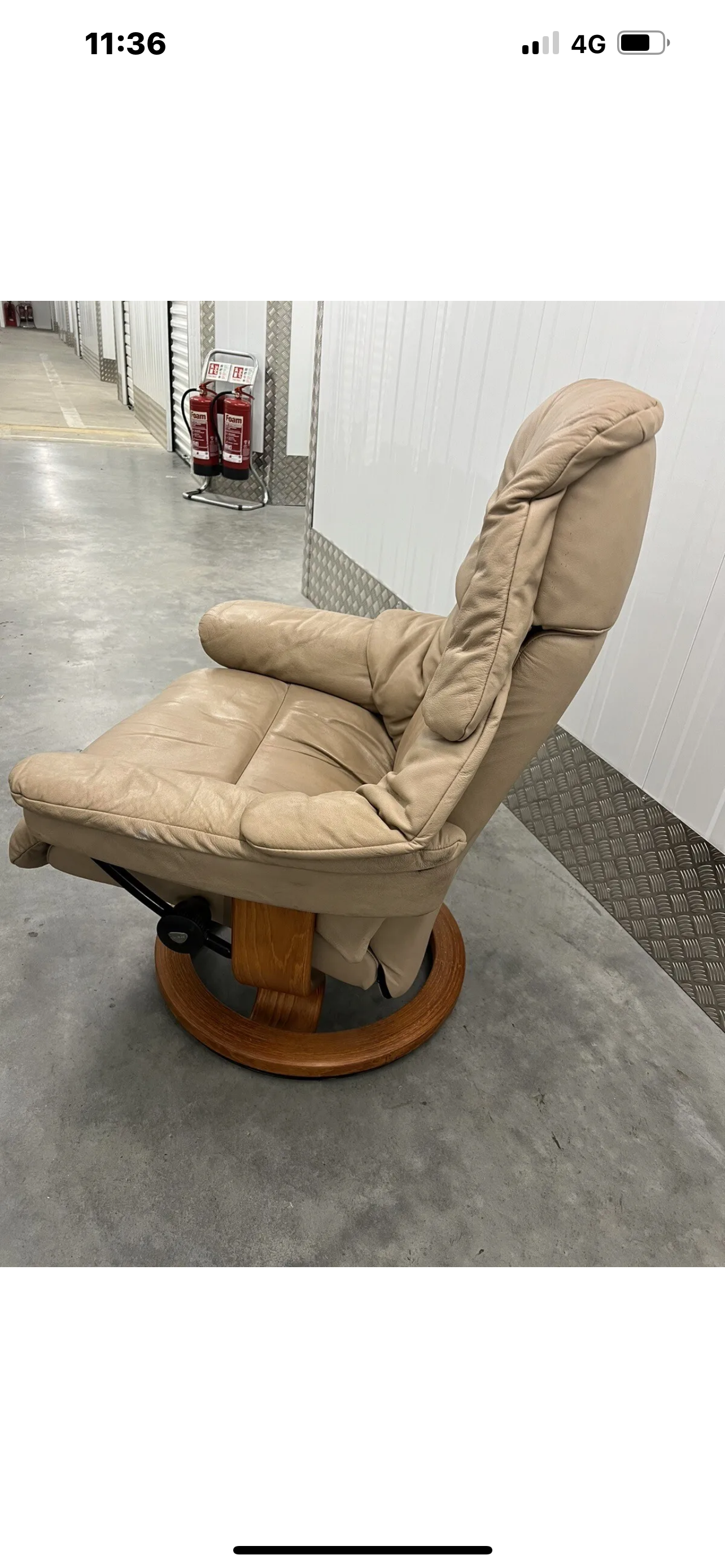 Ekornes Reno Stressless Recliner Chair (Beige) (Medium)