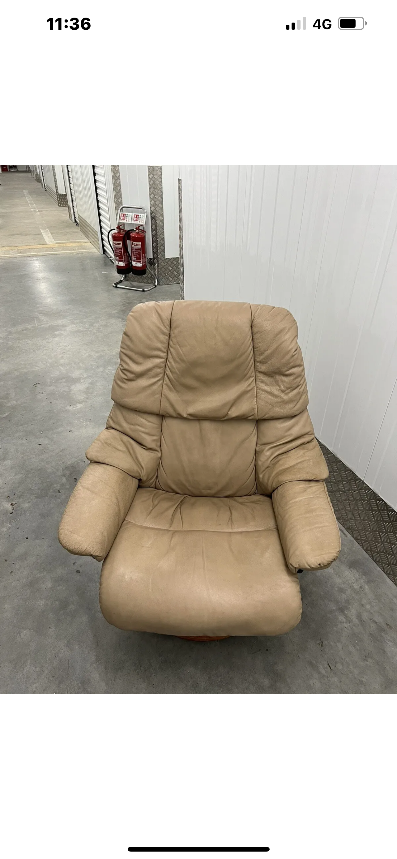 Ekornes Reno Stressless Recliner Chair (Beige) (Medium)